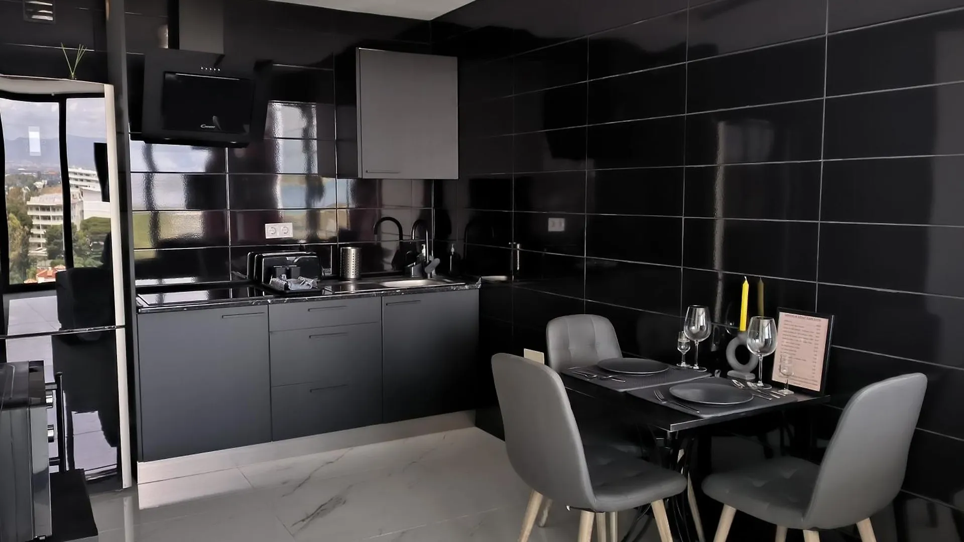 Pinar Suites Habitaciones Torremolinos 0*,  Spain