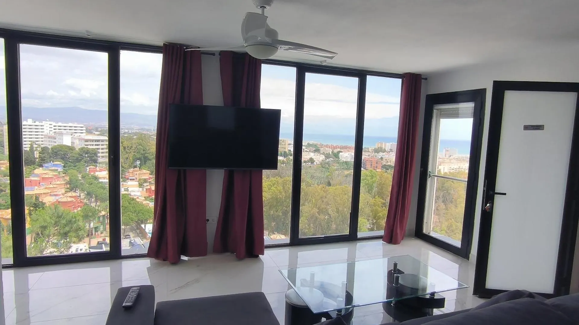 Pinar Suites Habitaciones Torremolinos 0*,